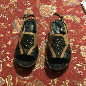 Ariat clog sandals size 7.